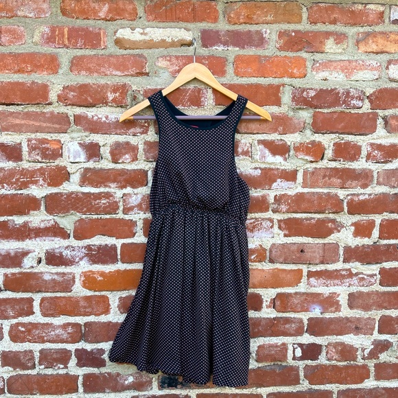 Best Society Dress - Picture 1 of 3